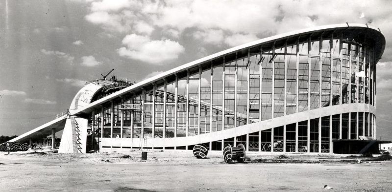 1950 - J.S. Dorton Arena (construction)